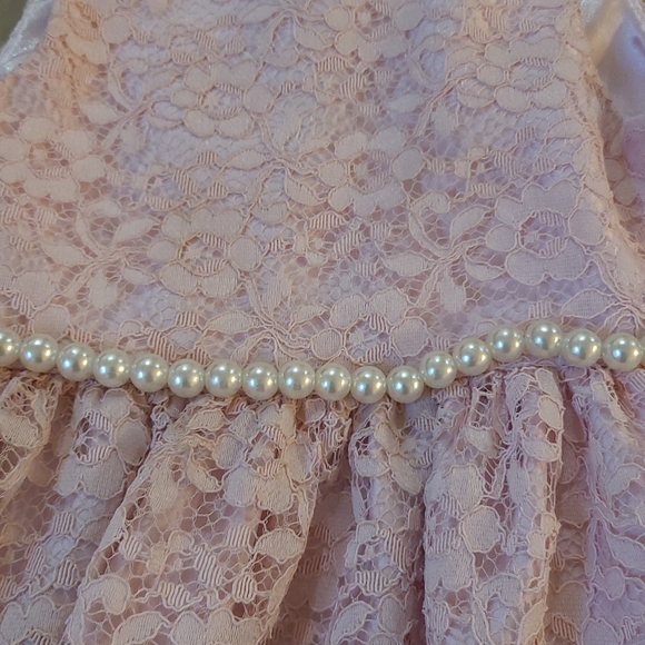 Girl light pink lace dress size 6 - Picture 4 of 7